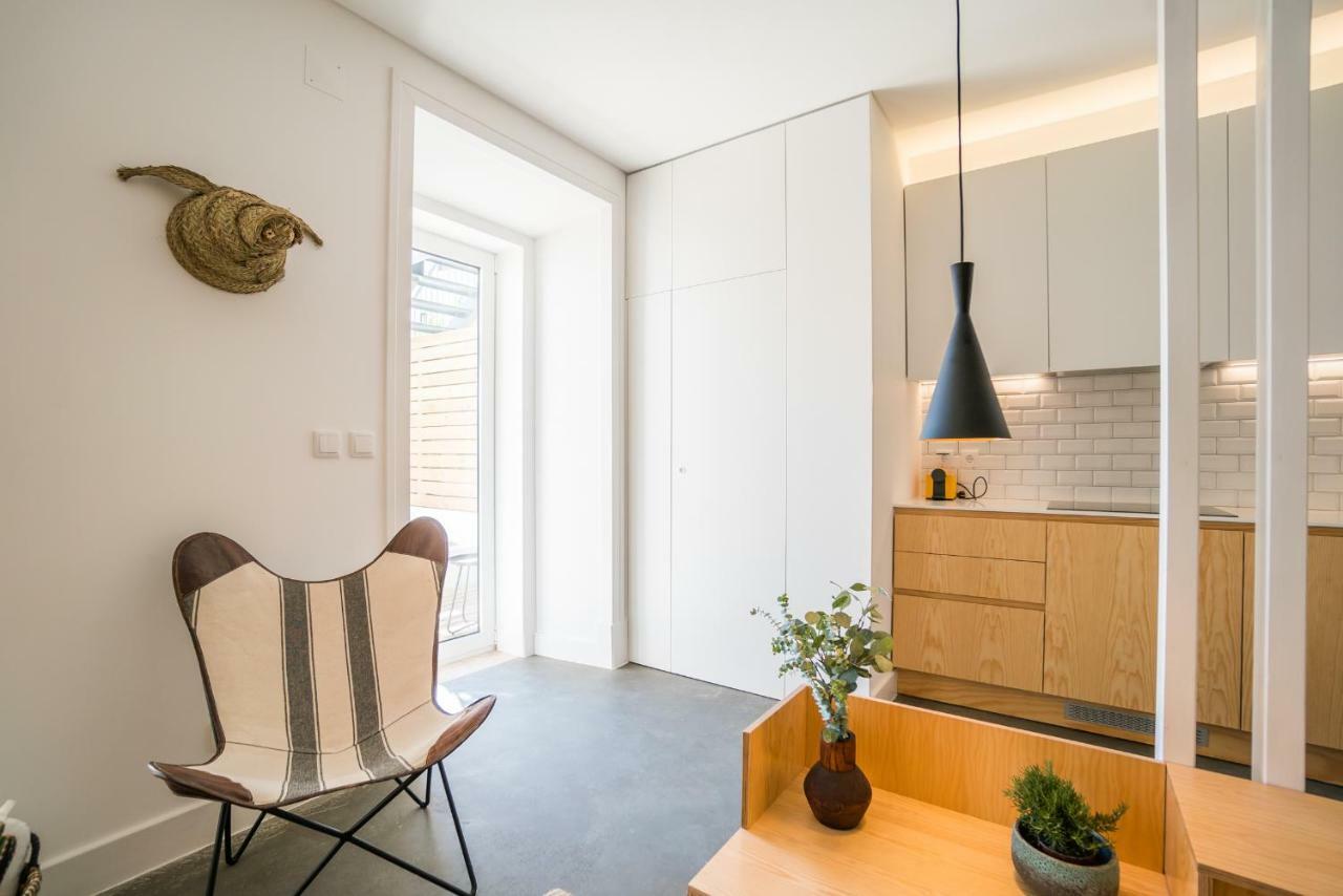 Wood Wall&garden Apartment