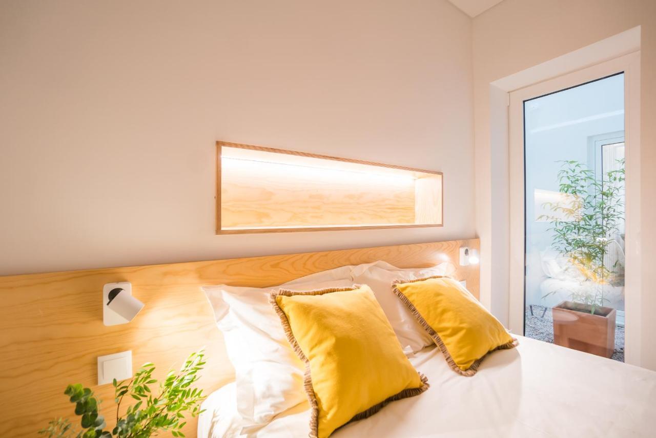 Wood Wall&garden Apartment Lissabon